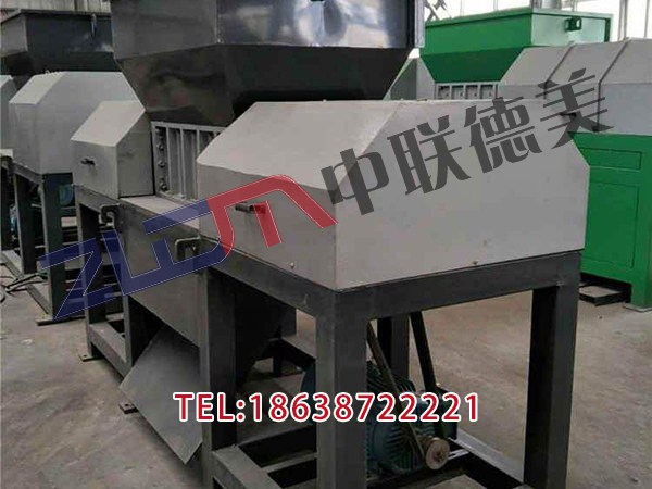 廣西小型塑料撕碎機磨刀機