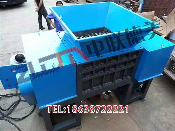 江西廢塑料撕碎機設(shè)備