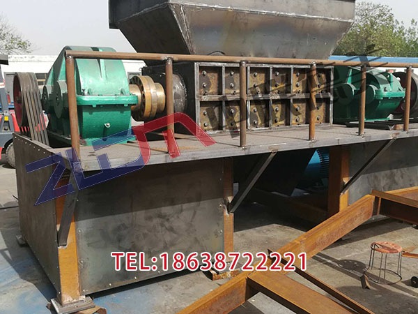 內(nèi)蒙古微型塑料撕碎機(jī)內(nèi)部圖片