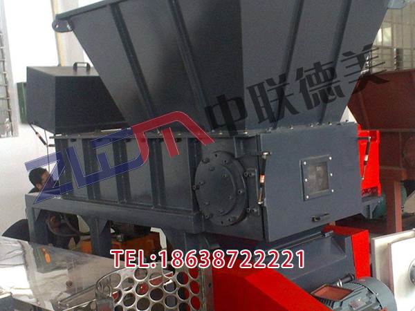 江西實(shí)惠的小型塑料撕碎機(jī)可破碎任何塑料